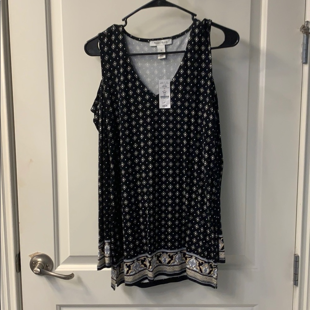WH/BM black and white top